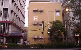Innra Guest House Kolkata